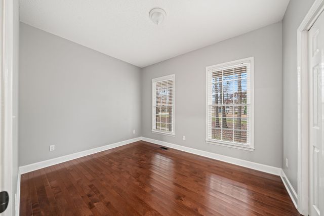 444 Ironwood Circle, Crossville, TN 38571