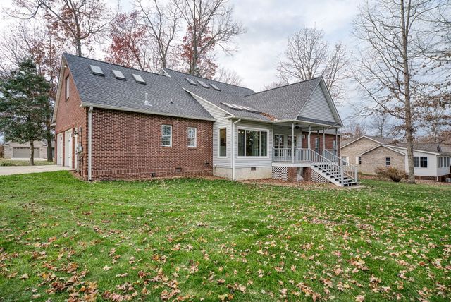 444 Ironwood Circle, Crossville, TN 38571