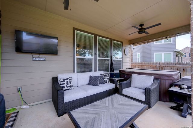 5332 Espinoso Way, San Antonio, TX 78261