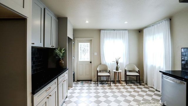 6764 Lemon, Long Beach, CA 90805