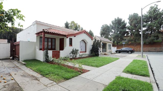 6764 Lemon, Long Beach, CA 90805