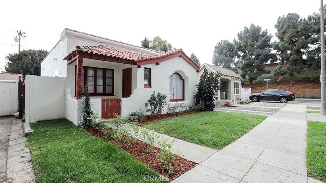 6764 Lemon, Long Beach, CA 90805