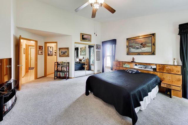 245 Southfield Drive, Vernon Hills, IL 60061