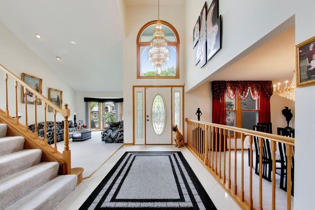 245 Southfield Drive, Vernon Hills, IL 60061