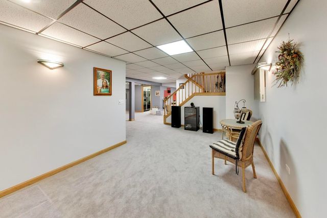 245 Southfield Drive, Vernon Hills, IL 60061