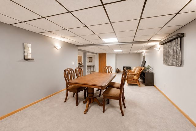 245 Southfield Drive, Vernon Hills, IL 60061