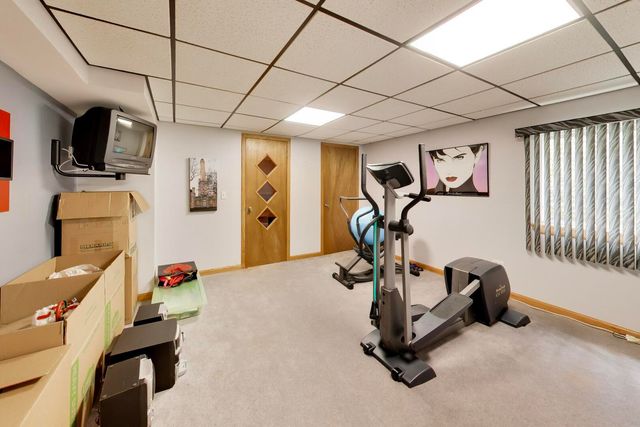 245 Southfield Drive, Vernon Hills, IL 60061