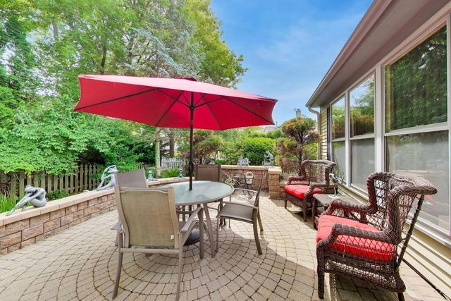 245 Southfield Drive, Vernon Hills, IL 60061