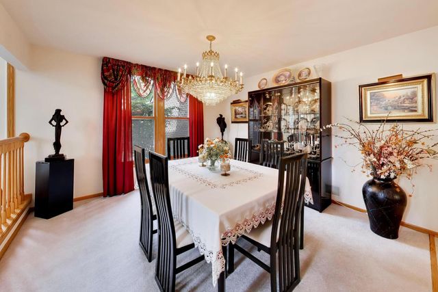 245 Southfield Drive, Vernon Hills, IL 60061