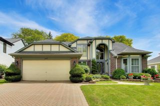245 Southfield Drive, Vernon Hills, IL 60061