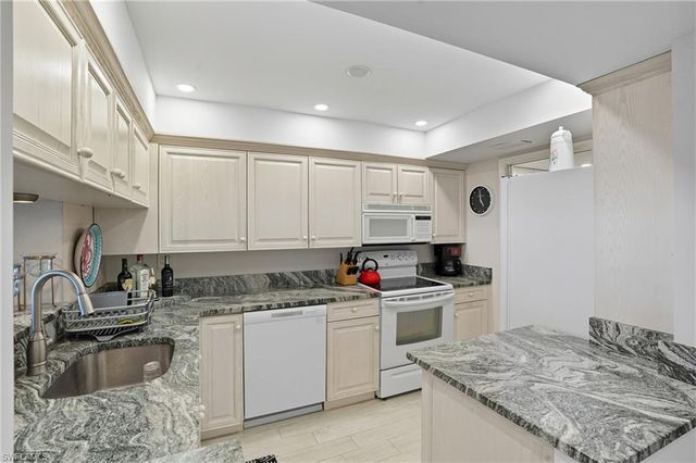 25900 Hickory BLVD # 305, Bonita Springs, FL 34134