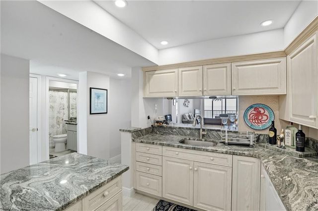 25900 Hickory BLVD # 305, Bonita Springs, FL 34134