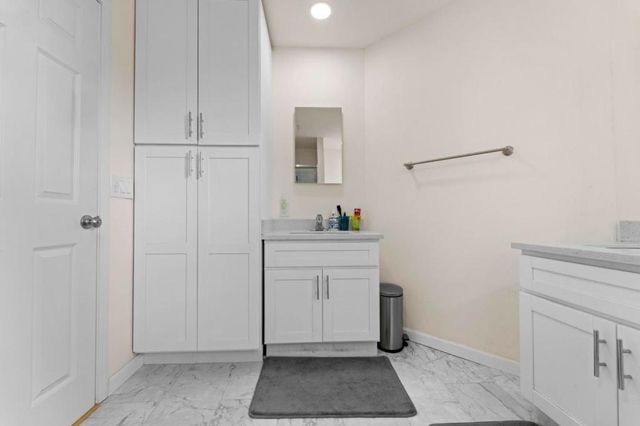 2151 Oakland Road, San Jose, CA 95131