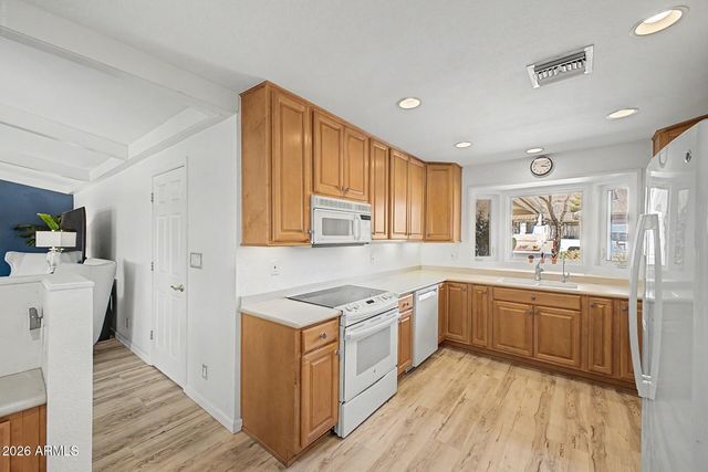 15226 N 10TH Street, Phoenix, AZ 85022
