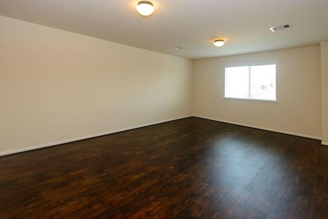 1716 Claremont Garden Circle, Houston, TX 77047