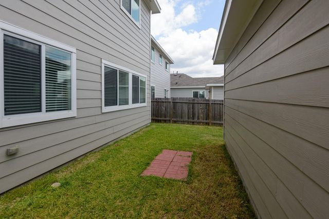 1716 Claremont Garden Circle, Houston, TX 77047