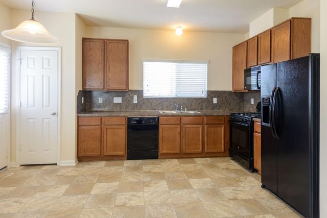 1716 Claremont Garden Circle, Houston, TX 77047