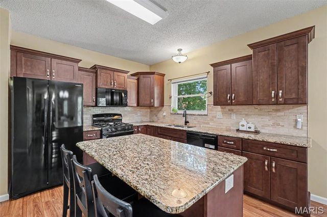 941 Shady Path Court, St Peters, MO 63376