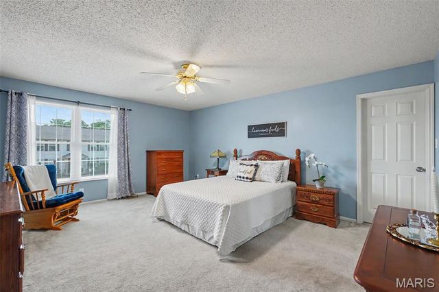 941 Shady Path Court, St Peters, MO 63376