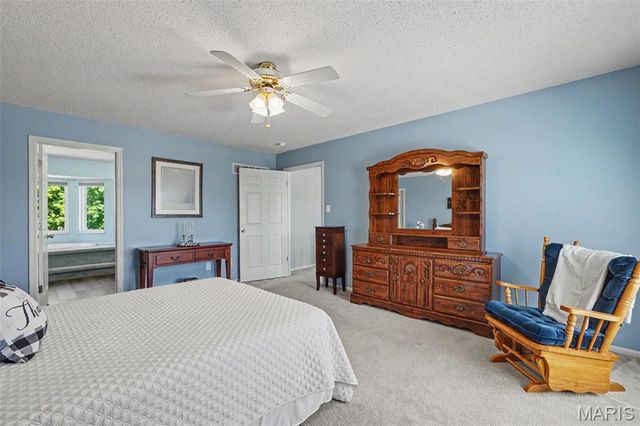 941 Shady Path Court, St Peters, MO 63376