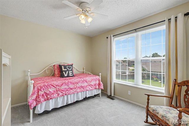 941 Shady Path Court, St Peters, MO 63376