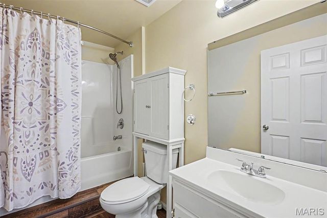 941 Shady Path Court, St Peters, MO 63376