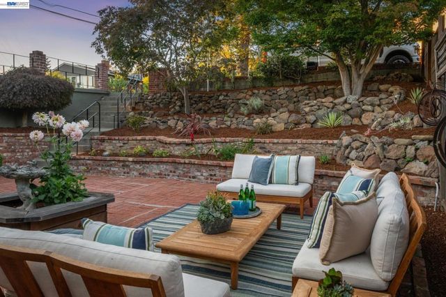6957 ARMOUR DRIVE, Oakland, CA 94611