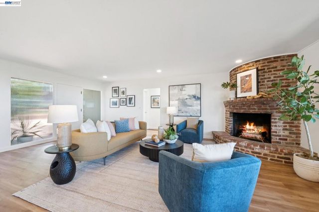 6957 ARMOUR DRIVE, Oakland, CA 94611