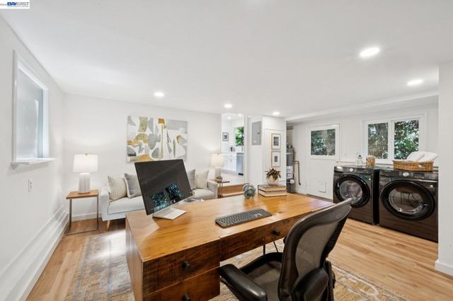 6957 ARMOUR DRIVE, Oakland, CA 94611