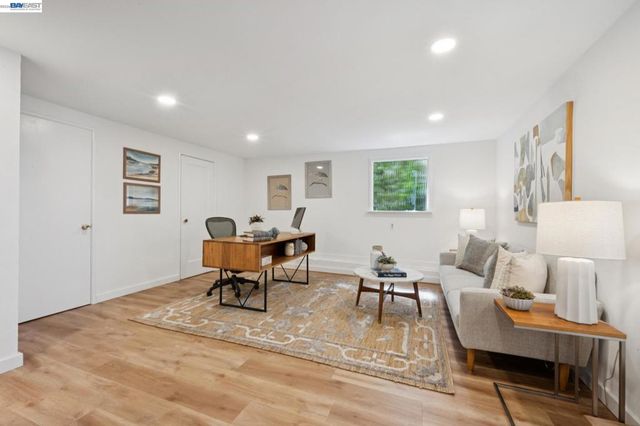 6957 ARMOUR DRIVE, Oakland, CA 94611