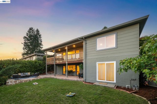 6957 ARMOUR DRIVE, Oakland, CA 94611