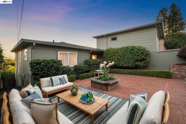 6957 ARMOUR DRIVE, Oakland, CA 94611