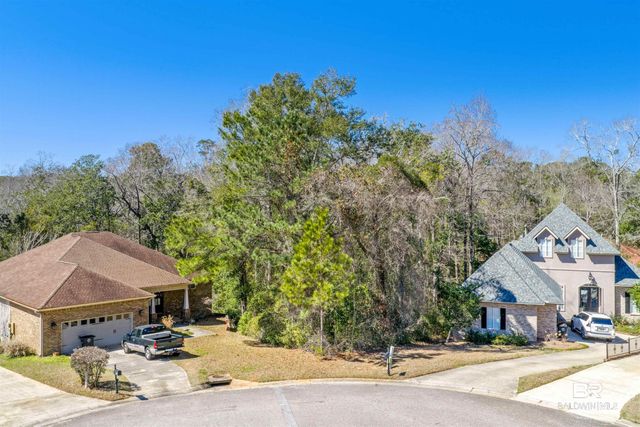 112 North Creek Circle, Fairhope, AL 36532