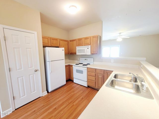 8327 Glenwood Springs Court, Raleigh, NC 27616
