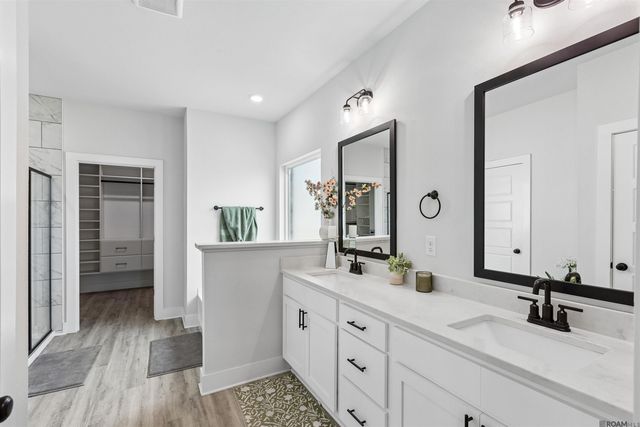 12755 Legacy Oaks Avenue, Baton Rouge, LA 70818