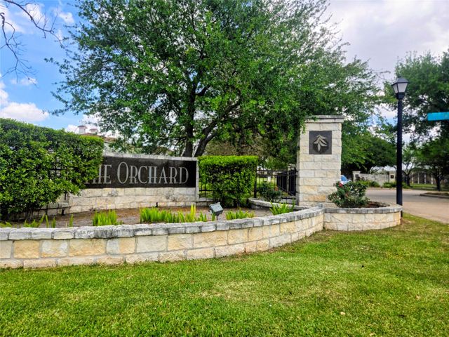 511 Orchard Lane, Sugar Land, TX 77498
