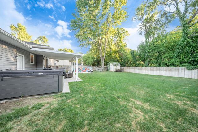 1523 N Rockwood Blvd, Mulvane, KS 67110