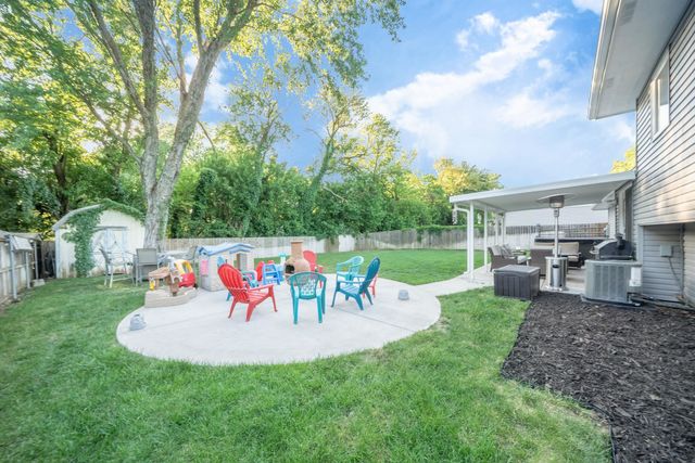 1523 N Rockwood Blvd, Mulvane, KS 67110