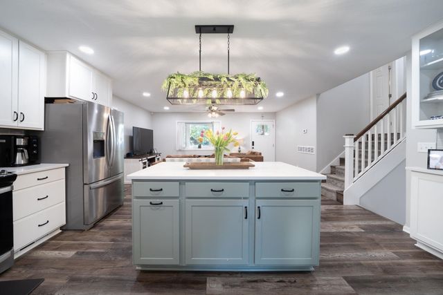 1523 N Rockwood Blvd, Mulvane, KS 67110