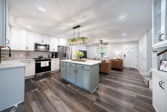 1523 N Rockwood Blvd, Mulvane, KS 67110