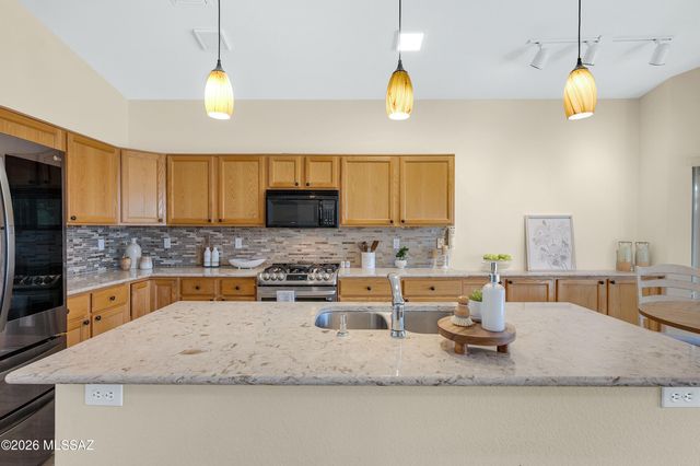 658 E Spanish Steps Drive, Tucson, AZ 85748