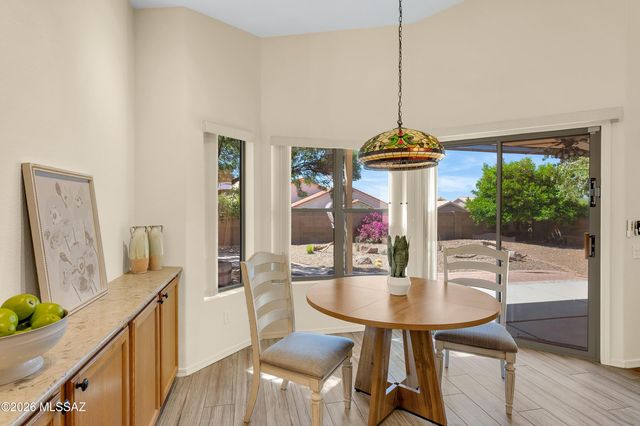 658 E Spanish Steps Drive, Tucson, AZ 85748