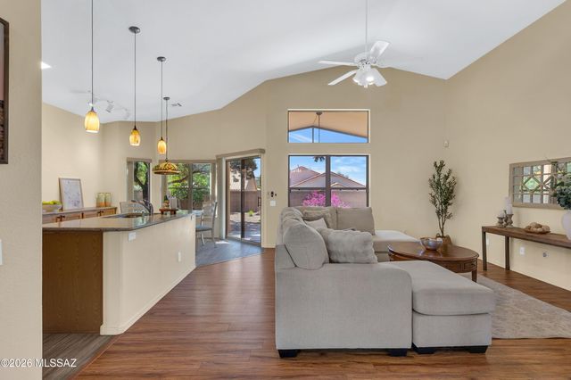 658 E Spanish Steps Drive, Tucson, AZ 85748