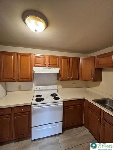 715 East 7th Street East 301, Bethlehem City, PA 18015