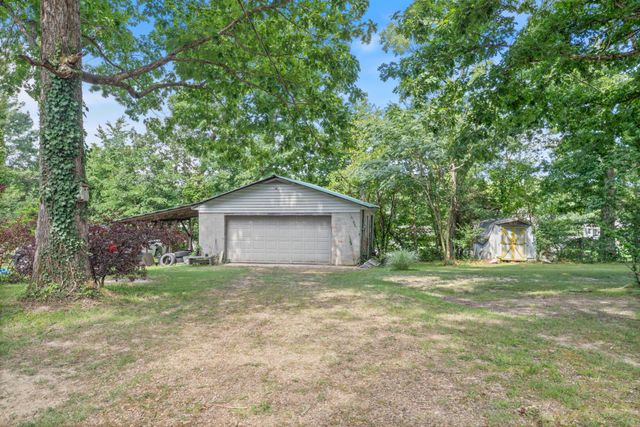 315 Peachtree St, Tennessee Ridge, TN 37178