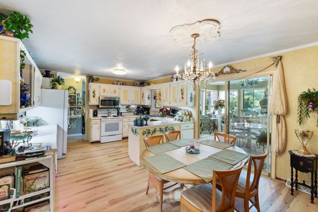 315 Peachtree St, Tennessee Ridge, TN 37178