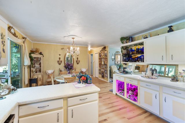 315 Peachtree St, Tennessee Ridge, TN 37178