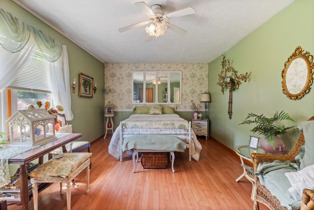 315 Peachtree St, Tennessee Ridge, TN 37178