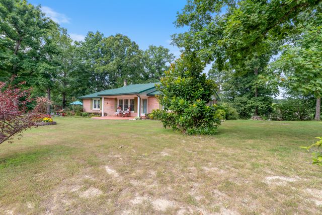 315 Peachtree St, Tennessee Ridge, TN 37178