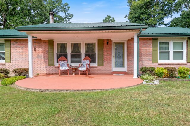 315 Peachtree St, Tennessee Ridge, TN 37178